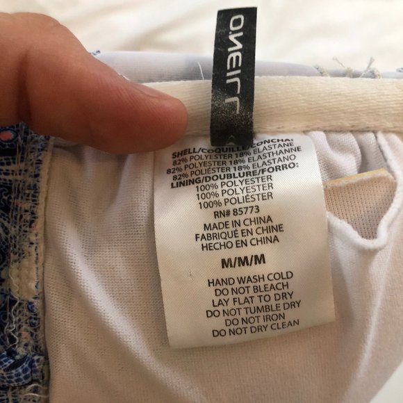 Bandeau Ruffle Patterned Bathing Suit - Picture 7 of 7